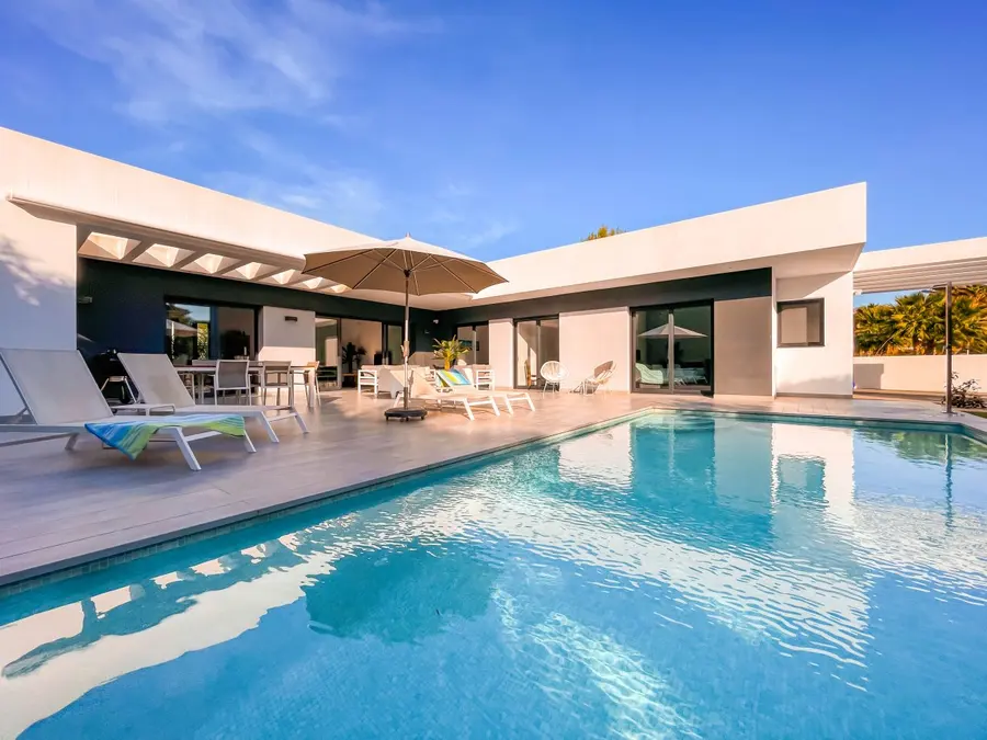 Villa Yasmila in Moraira met privézwembad en zonneterras